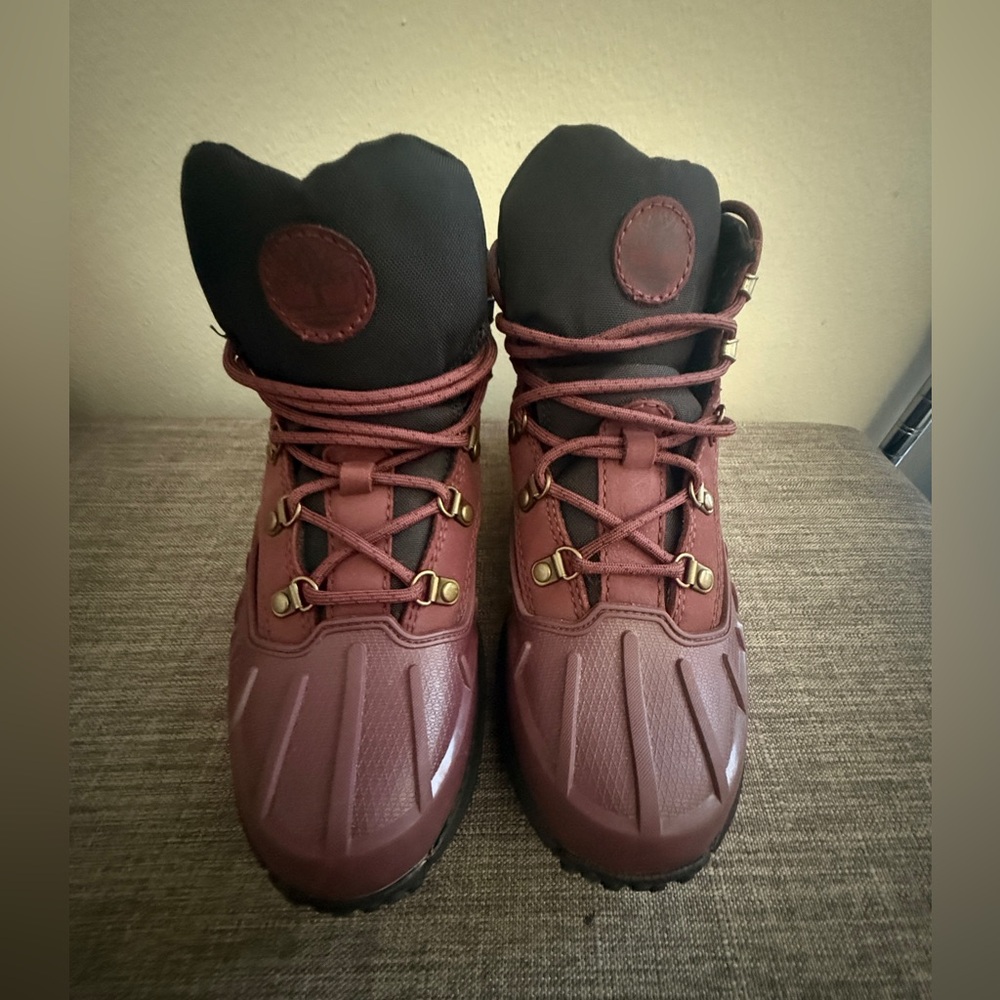 Timberland Converge Waterproof Burgundy Boots Youth Size 4 Women's size 5.5